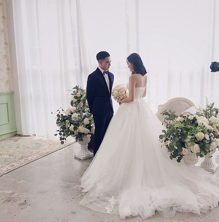 Bất ngờ trước nhan sắc và danh tiếng không thể đùa với cô dâu hờ của hotboy Minh Châu - Hình 1