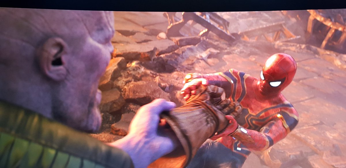 Biên kịch Avenger: Infinity War hé lộ một số cách có thể làm Thanos ăn hành - Hình 5