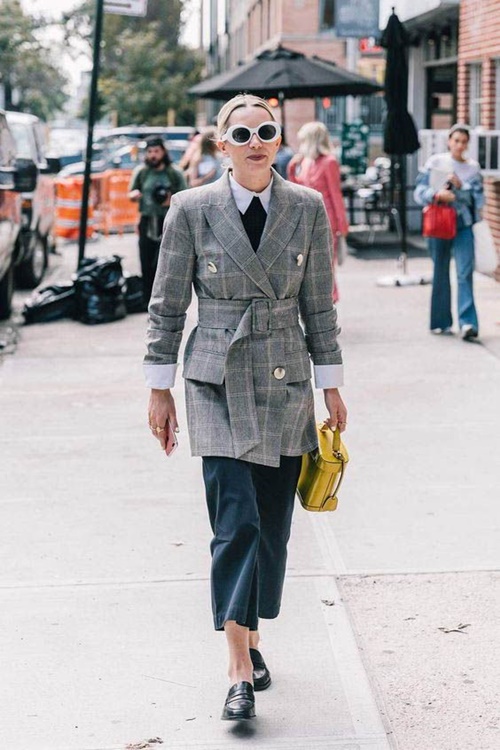 Biết 4 bí quyết này thì mặc blazer không bao giờ lo già - Hình 3