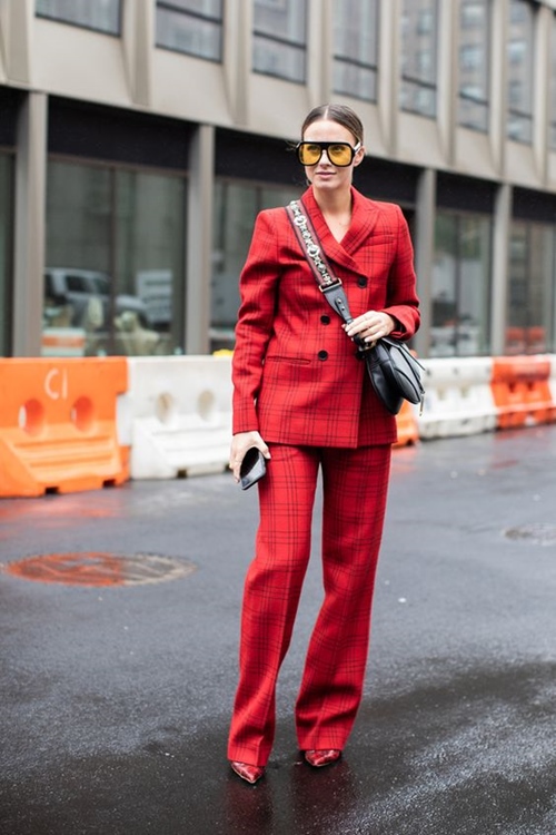 Biết 4 bí quyết này thì mặc blazer không bao giờ lo già - Hình 6