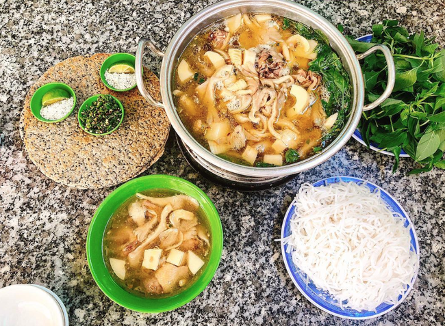 Cả thế giới đổ xô đi Đà Lạt mùa này, bạn đã biết những món ăn vặt nhất định phải thử chưa? - Hình 10