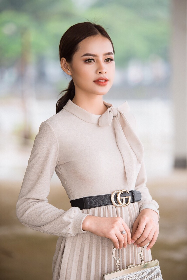 Chính thức hé lộ 40 gương mặt nữ sinh đẹp tựa minh tinh màn bạc cuộc thi Miss Hutech 2019 - Hình 2