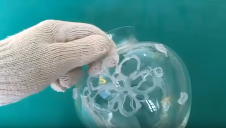 Những sáng tạo thú vị từ keo nến và súng bắn keo - Hình 20