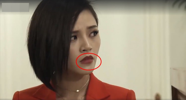 Quỳnh búp bê: Fan nhặt sạn, hài hước khi My sói hôn vội bạn trai trước khi đóng phim - Hình 3