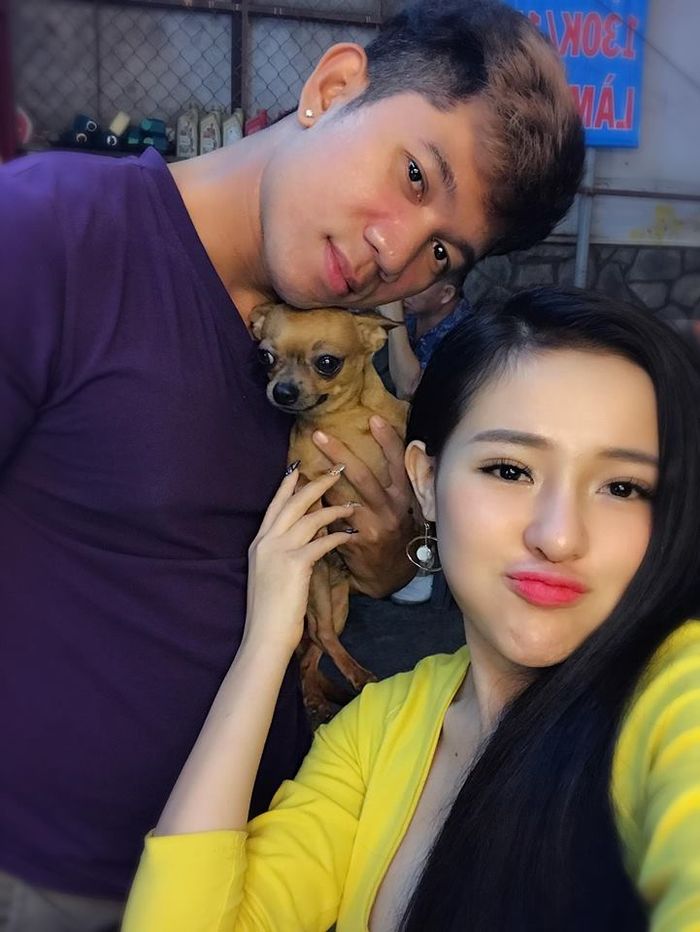 'Thánh nữ ngực đẹp' Ngân 98 lộ thân hình xập xệ khi livestream, vội tung ảnh mát mẻ để vớt vát - Hình 2