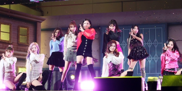 Vừa comeback, TWICE tiết lộ có thể tái xuất thêm... lần thứ 4 trong năm nay? - Hình 1