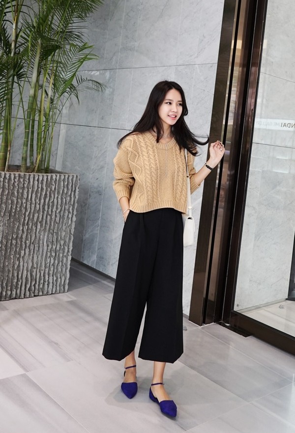 Công thức mix và match áo len: Item không thể thiếu khi đông về - Hình 16