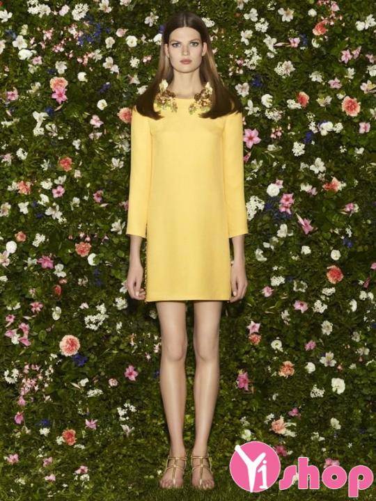 Điểm qua 5 kiểu đầm cách điệu đẹp nhất cho mùa thời trang dạo phố - Hình 8