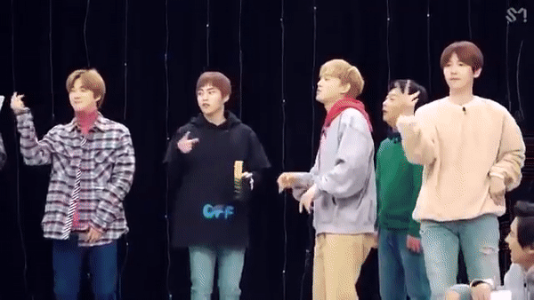 EXO quậy tưng bừng trên show mới, ông cụ non D.O. cũng nhiệt tình tham gia - Hình 5
