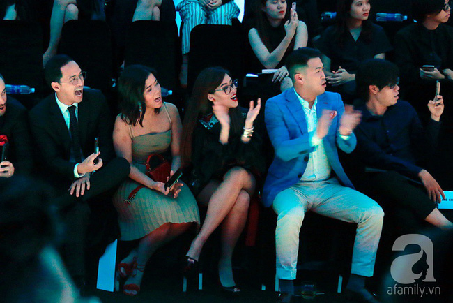 Lần đầu tiên vợ chồng Tăng Thanh Hà công khai làm điều này giữa đám đông - Hình 10