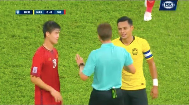 Malaysia: Trọng tài quá thiên vị Việt Nam, Duy Mạnh đáng bị thẻ đỏ - Hình 2