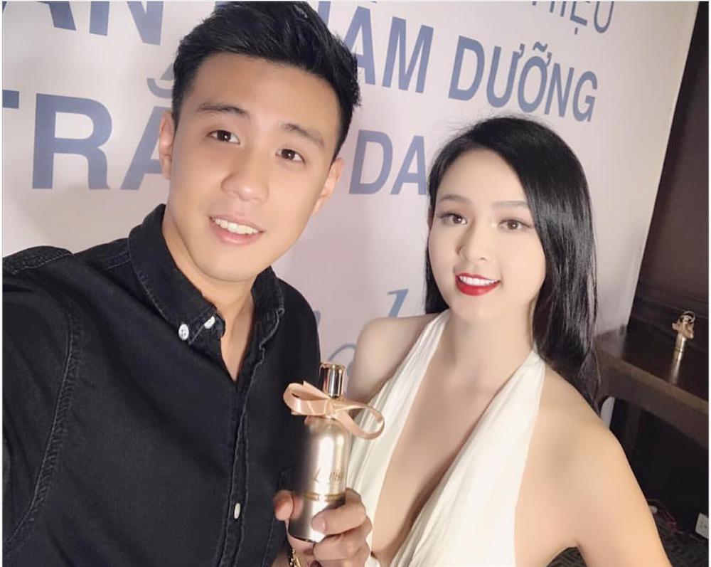 SUÝT NGÃ NGỬA: Trước khi mặt đơ cằm nhọn, Huyền Baby cũng từng có thời tròn xoe, phúng phính đáng yêu - Hình 8