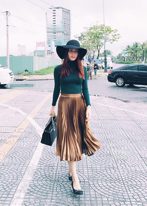 Gợi ý 5 cách mix đồ với chân váy ngắn cho nàng thêm tự tin cá tính xuống  phố dịp tết  Thời trang  Việt Giải Trí