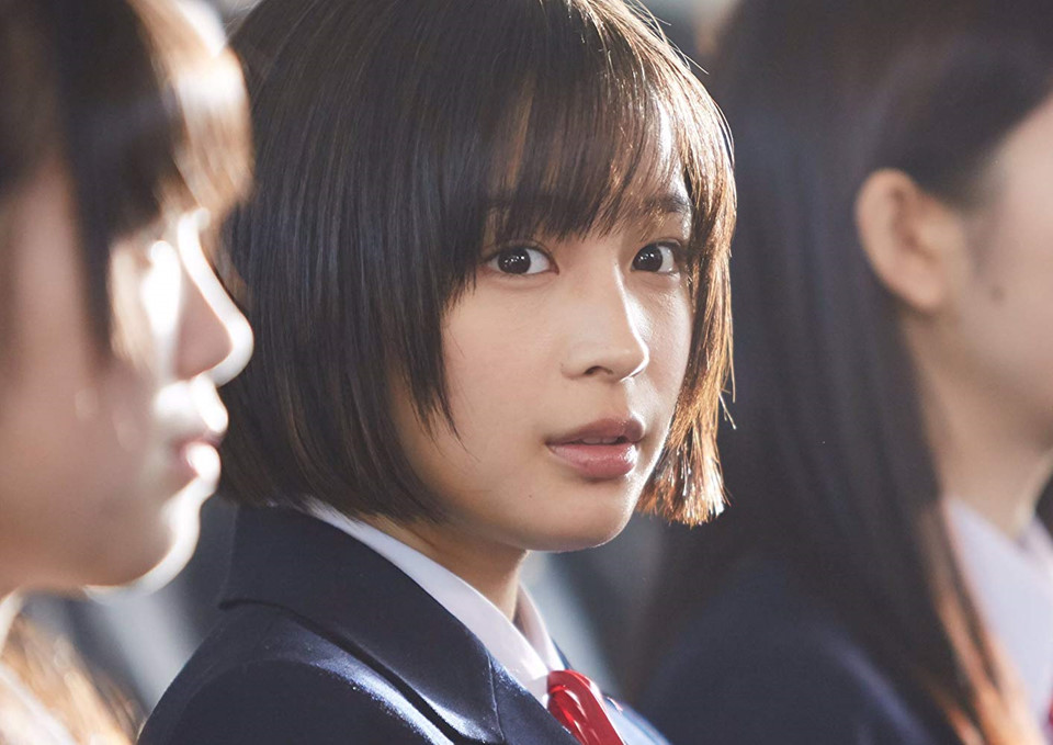 Nữ thần học đường và những sao nữ xinh đẹp bị ghét ở showbiz Nhật - Hình 1