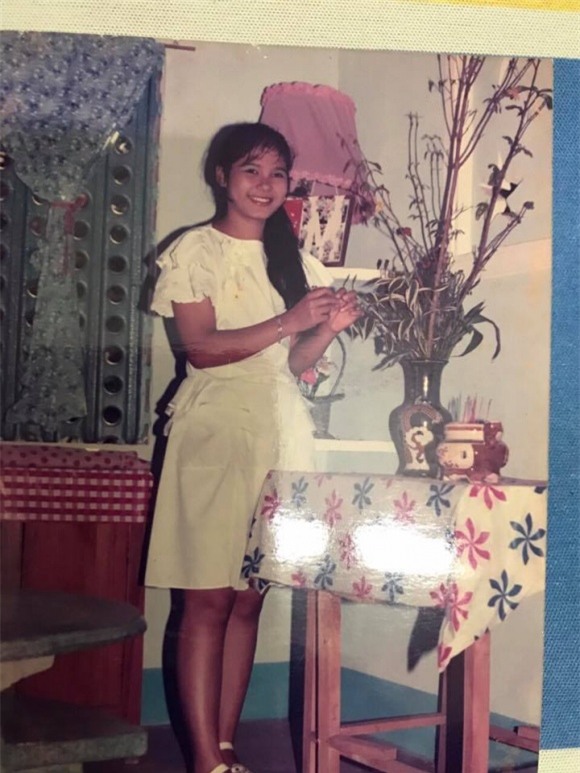 Ảnh Việt Trinh thời đen nhẻm, ngố tàu, chưa dậy thì gây sốt mạng - Hình 2