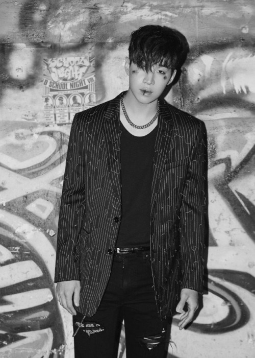 Henry &'lột xác' với hình ảnh máu me, chính thức tham gia &'đường đua' Kpop tháng 2 - Hình 5