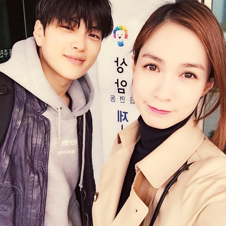 Netizen Hàn bỗng phát cuồng vì một diễn viên U40 giống Ji Chang Wook lai Jaejoong - Hình 7
