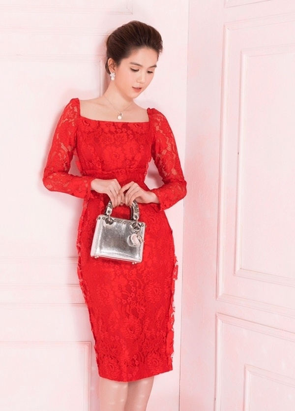 Ngọc Trinh diện váy xẻ ngực, tôn eo - Hình 8
