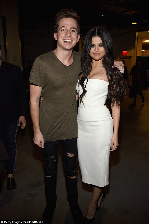 Selena Gomez cảm thấy thế nào khi Charlie Puth bỗng tiết lộ về cuộc tình bí mật của họ? - Hình 4