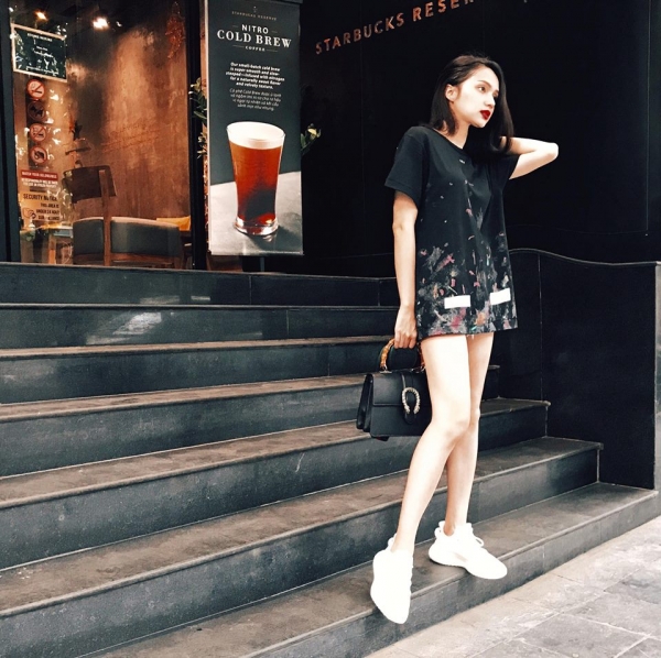 Bất ngờ với tủ đồ hiệu toàn items đắt đỏ của Hương Giang Idol - Hình 18