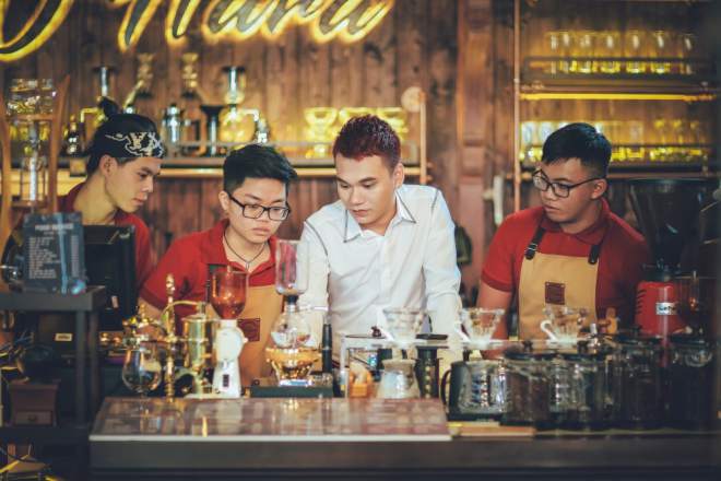 Khắc Việt vẫn ra ca khúc thất tình dù chuẩn bị kết hôn - Hình 1