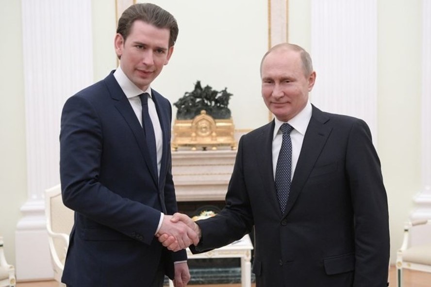 Ông Putin tuyên bố không thể mãi chịu đựng pháo kích từ Đông Ghouta - Hình 1