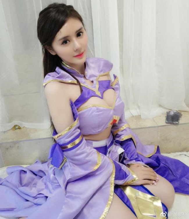 Tuyệt kỹ để có vòng một 96cm của MC hoa hậu xứ Trung thích khoe thân - Hình 16