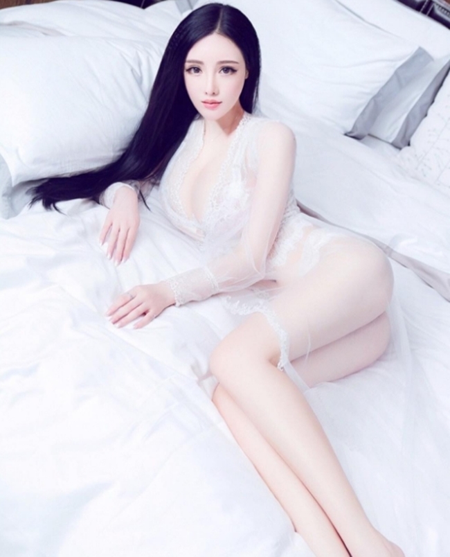 Nóng mặt với nội y trong suốt của dàn người mẫu Trung Quốc - Hình 16