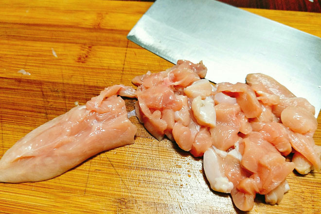 Cách làm bột nêm từ thịt gà ngon và an toàn cho cả nhà - Hình 3