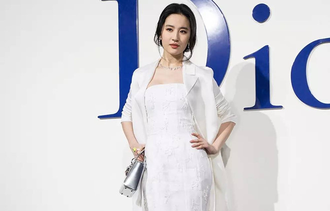 Đây là lý do khiến Lưu Diệc Phi không còn là thần tiên tỷ tỷ của Trung Quốc - Hình 4