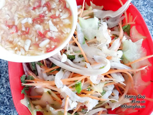 [Chế biến] - Nộm sứa tai heo giòn sần sật, ai ăn cũng phải gật đầu khen ngon - Hình 9