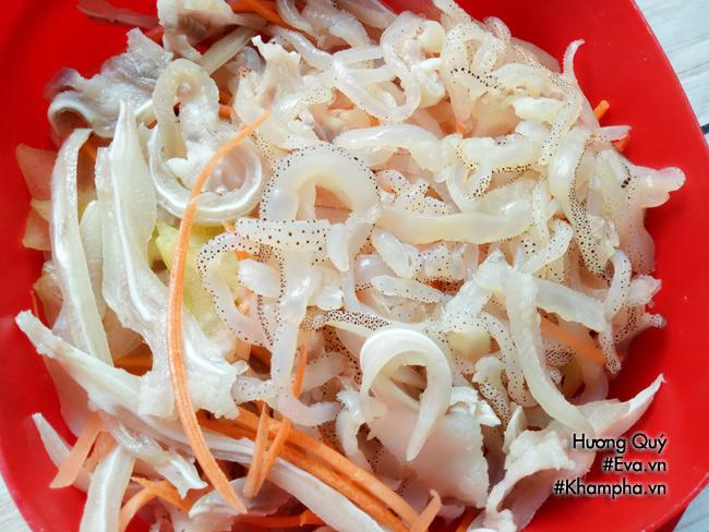 [Chế biến] - Nộm sứa tai heo giòn sần sật, ai ăn cũng phải gật đầu khen ngon - Hình 7