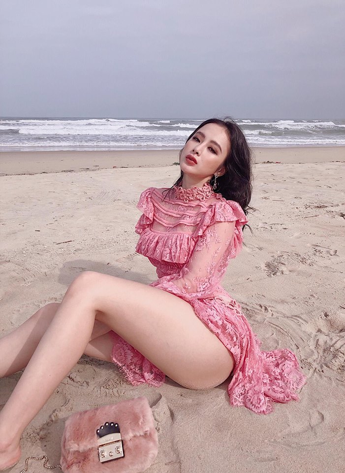 Không phải người mẫu, loạt mỹ nhân Việt này lại sở hữu đôi chân thon dài đáng ngưỡng mộ - Hình 9