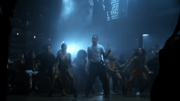 Không sợ vợ, Liam Payne tranh thủ khoe thân giữa rừng gái đẹp trong MV mới - Hình 2