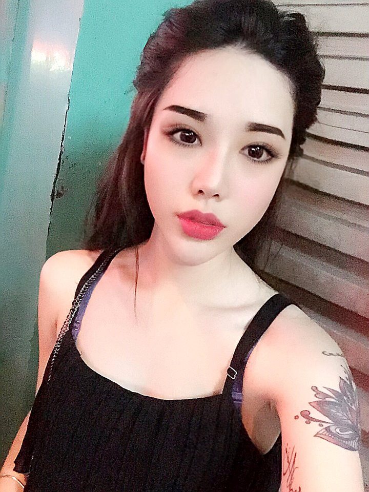 Mê mệt với vẻ đẹp của mẹ 9X nghiện xăm trổ - Hình 7