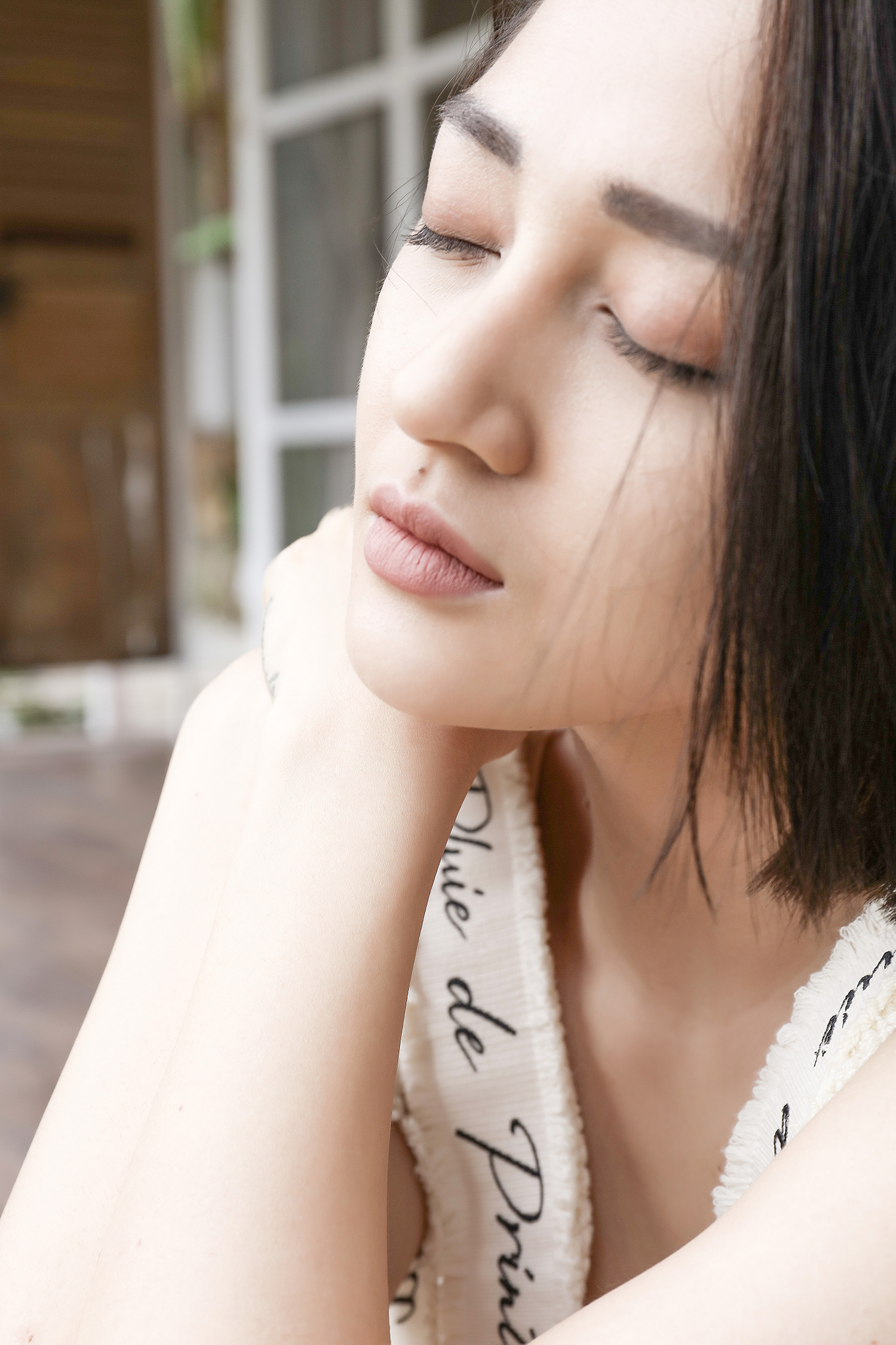 Sau cùng, MV kể chuyện tình Hồ Quang Hiếu - Bảo Anh đã lên sóng rồi đây - Hình 5
