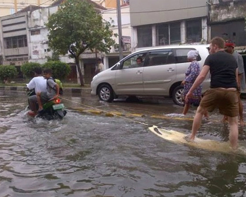 Những hình ảnh bá đạo đố tìm thấy ở đâu nếu không phải là Châu Á - Hình 6