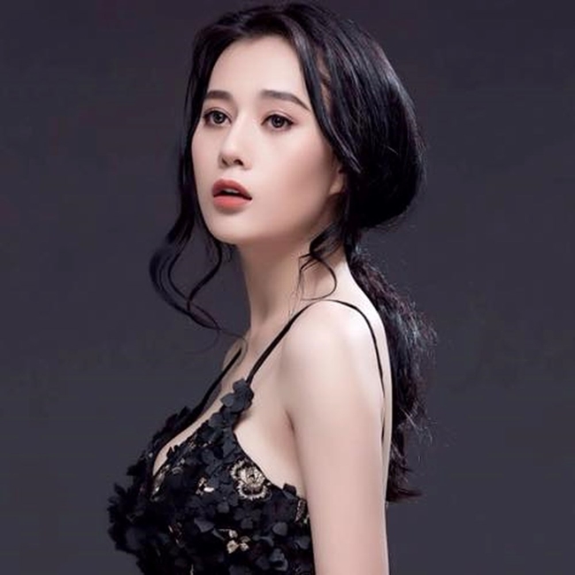 3 mỹ nữ nóng bỏng gây sốc khi tiết lộ suýt bị cưỡng hiếp, lạm dụng tình dục lúc nhỏ - Hình 6