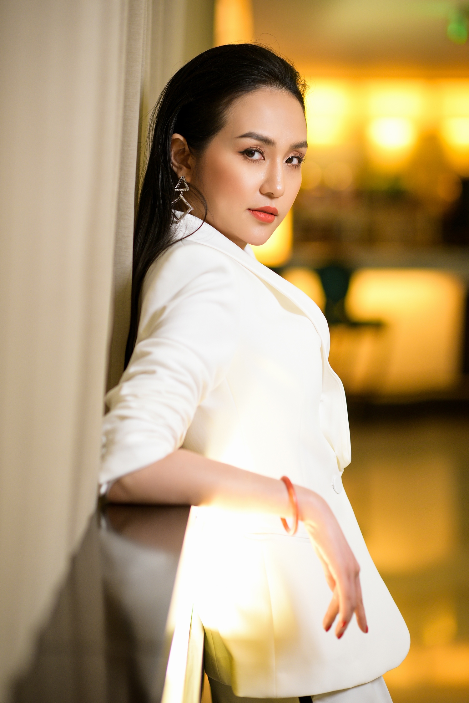 Hương Baby khoe vẻ gợi cảm sau thời gian ở ẩn - Hình 7