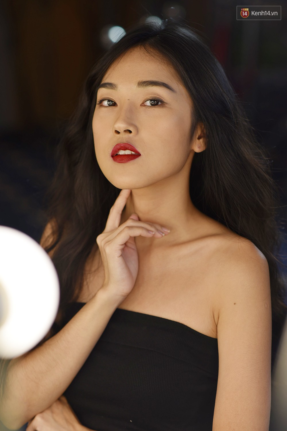 The Face Vietnam: Thí sinh lộ da mụn, quầng thâm trong phần thi mặt mộc - Hình 8