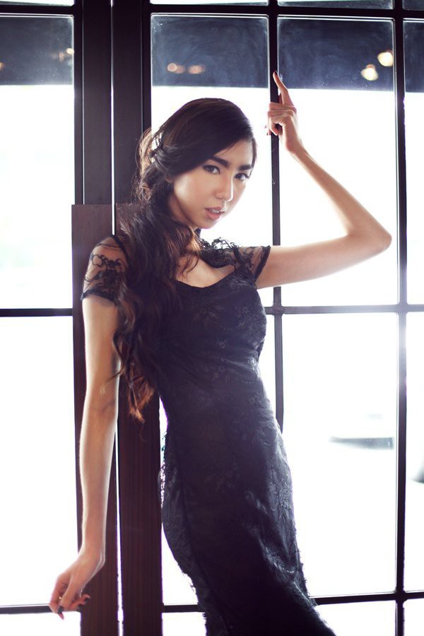 Loạt Hoa hậu châu Á xấu đi vào lịch sử: Người đôi mươi mà trông như bà cô U50, kẻ bị chê nhan sắc đáng sợ đến mức kinh dị - Hình 6