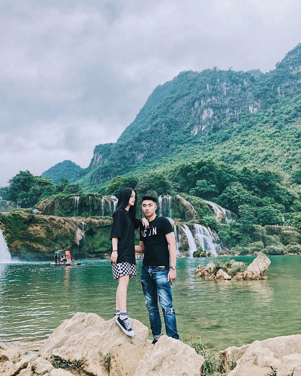 4 thác nước nổi tiếng Việt Nam được giới trẻ check-in hàng loạt - Hình 4