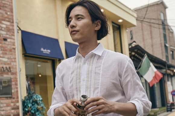 8 năm dài chỉ đóng quảng cáo, Won Bin khiến showbiz Hàn giật mình vì thu nhập khủng - Hình 1