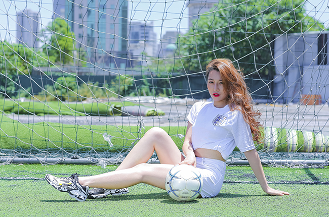 Hotgirl xứ Kinh Bắc dự đoán tuyển Anh đè bẹp Thụy Điển - Hình 5