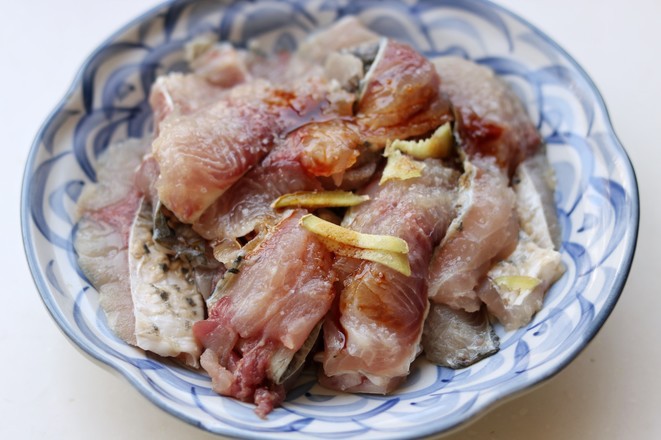 [Chế biến] - Cá trộn nước tương đơn giản mà ngọt ngon - Hình 1
