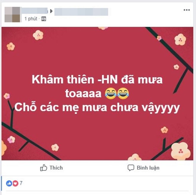 Chụp ảnh tự sướng đón mưa sau đợt nắng nóng đỉnh điểm, cô gái bỗng tạo nên trào lưu hot trên mạng xã hội - Hình 1