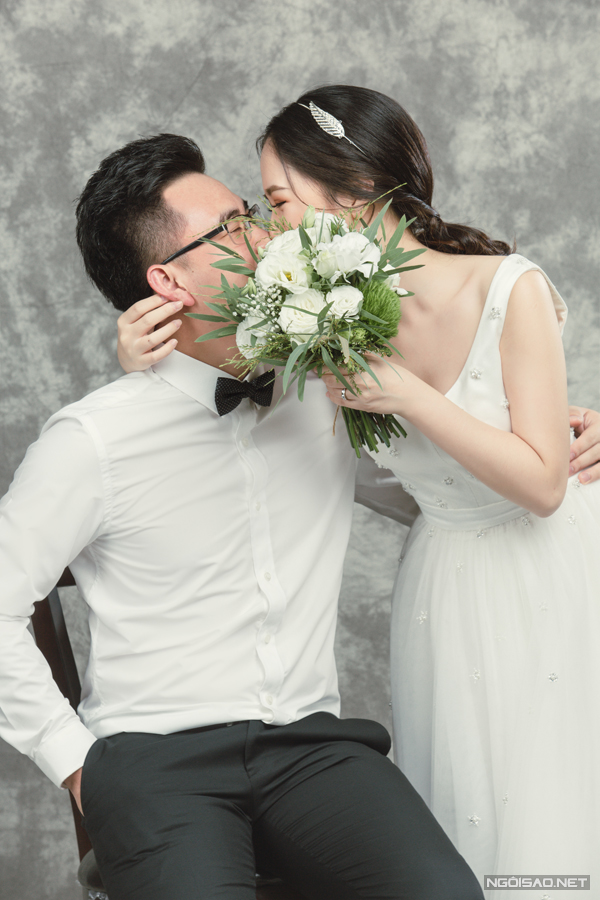Diễn viên Bánh đúc có xương khoe ảnh cưới giản dị - Hình 8