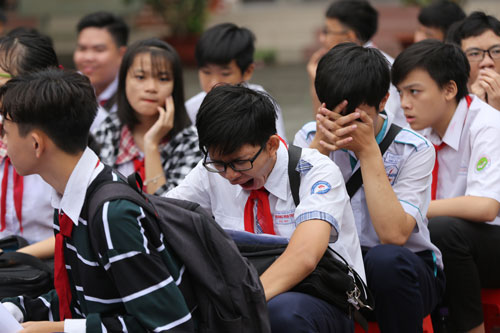 Học sinh Sài Gòn muốn lùi giờ vào học buổi sáng - Hình 2
