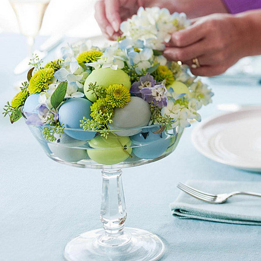 Trang trí bàn ăn đẹp tuyệt với những lọ hoa đầy quyến rũ - Hình 4