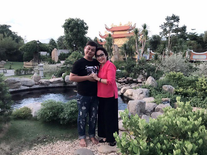 Chuyện về người trông giữ đền thờ Tổ nghiệp cho nghệ sĩ Hoài Linh - Hình 2